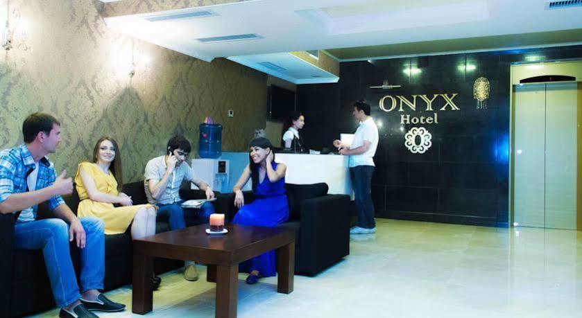 Onyx Hotel Bishkek Exteriör bild